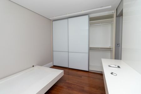 Apartamento para alugar com 210m², 4 quartos e 3 vagasSuite 2