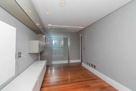 Apartamento para alugar com 210m², 4 quartos e 3 vagasEscritório