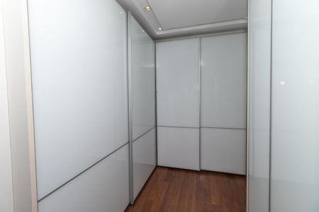 Apartamento para alugar com 210m², 4 quartos e 3 vagasCloset da Suíte Master