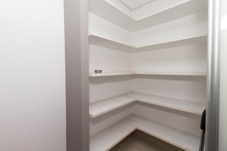 Apartamento para alugar com 210m², 4 quartos e 3 vagasDespensa