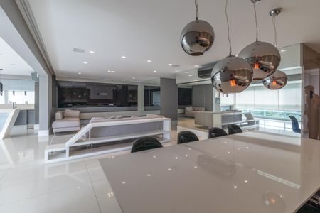 Apartamento para alugar com 210m², 4 quartos e 3 vagasSala