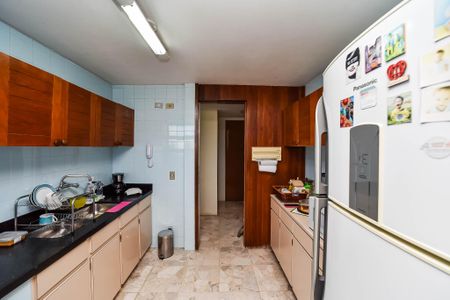 Apartamento à venda com 158m², 3 quartos e 2 vagasCozinha