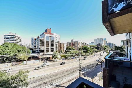 Vista da Sacada de apartamento à venda com 3 quartos, 158m² em Três Figueiras, Porto Alegre