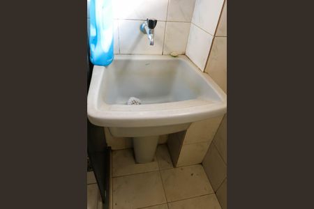 Apartamento para alugar com 69m², 2 quartos e sem vagaBanheiro