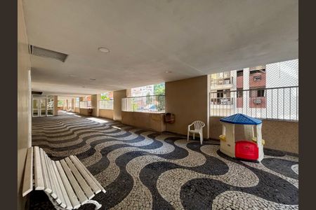 Apartamento para alugar com 83m², 2 quartos e 1 vaga Apartamento para alugar com 83m², 2 quartos e 1 vagaÁrea comum - playground