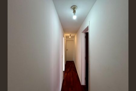 Apartamento para alugar com 83m², 2 quartos e 1 vaga Apartamento para alugar com 83m², 2 quartos e 1 vagaSala - corredor de acesso aos cômodos