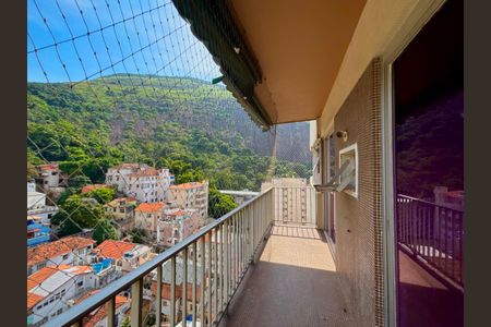 Apartamento para alugar com 83m², 2 quartos e 1 vaga Apartamento para alugar com 83m², 2 quartos e 1 vagaVaranda do quarto