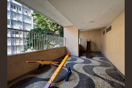 Apartamento para alugar com 83m², 2 quartos e 1 vaga Apartamento para alugar com 83m², 2 quartos e 1 vagaÁrea comum - playground