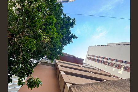 Apartamento para alugar com 83m², 2 quartos e 1 vaga Apartamento para alugar com 83m², 2 quartos e 1 vagaFachada