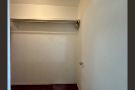 Apartamento para alugar com 83m², 2 quartos e 1 vaga Apartamento para alugar com 83m², 2 quartos e 1 vagaÁrea de serviço - quarto