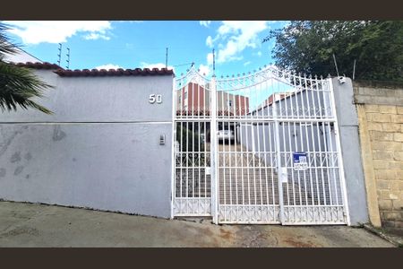 Casa à venda com 360m², 3 quartos e 3 vagasfachada / placa: unrx 184