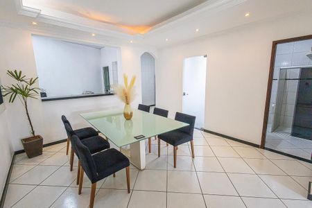 Casa à venda com 360m², 3 quartos e 3 vagascopa