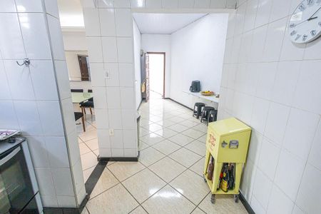 Casa à venda com 360m², 3 quartos e 3 vagascozinha