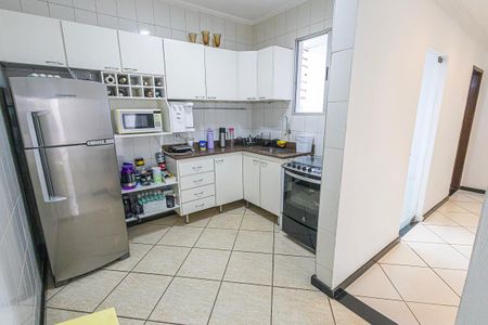 Casa à venda com 360m², 3 quartos e 3 vagascozinha