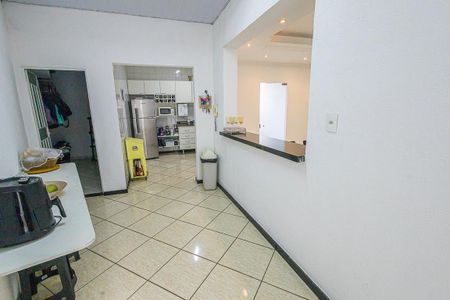 Casa à venda com 360m², 3 quartos e 3 vagascozinha