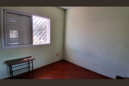 Foto 06 de casa à venda com 2 quartos, 74m² em Vila Bertioga, São Paulo