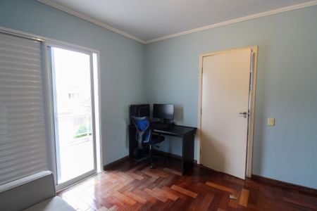 Casa à venda com 380m², 4 quartos e 5 vagasQuarto 2