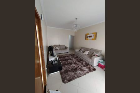 Sala de casa para alugar com 3 quartos, 204m² em Vila Nhocuné, São Paulo