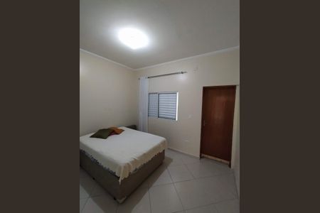 Quarto de casa para alugar com 3 quartos, 204m² em Vila Nhocuné, São Paulo