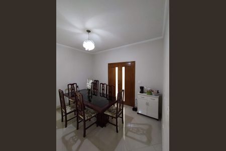 Sala de Jantar de casa para alugar com 3 quartos, 204m² em Vila Nhocuné, São Paulo