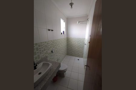 Casa à venda com 204m², 3 quartos e 6 vagasBanheiro