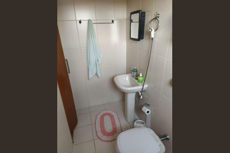 Casa à venda com 204m², 3 quartos e 6 vagasBanheiro