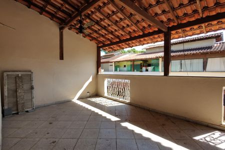 Casa de condomínio à venda com 110m², 3 quartos e 1 vaga Casa de condomínio à venda com 110m², 3 quartos e 1 vagaTerraço