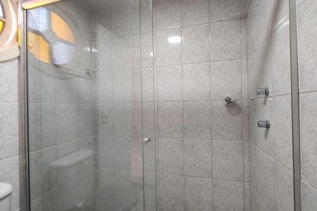 Casa de condomínio à venda com 110m², 3 quartos e 1 vaga Casa de condomínio à venda com 110m², 3 quartos e 1 vagaBanheiro da Suíte