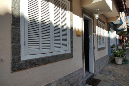 Casa de condomínio à venda com 110m², 3 quartos e 1 vaga Casa de condomínio à venda com 110m², 3 quartos e 1 vagaFachada da Casa