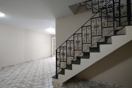 Casa de condomínio à venda com 110m², 3 quartos e 1 vaga Casa de condomínio à venda com 110m², 3 quartos e 1 vagaSala