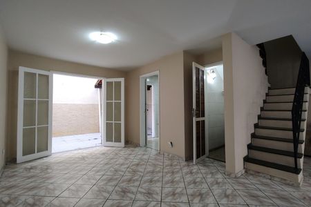 Sala de casa de condomínio à venda com 3 quartos, 110m² em Taquara, Rio de Janeiro