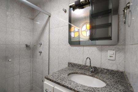 Casa de condomínio à venda com 110m², 3 quartos e 1 vaga Casa de condomínio à venda com 110m², 3 quartos e 1 vagaBanheiro da Suíte