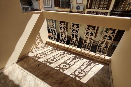 Casa de condomínio à venda com 110m², 3 quartos e 1 vaga Casa de condomínio à venda com 110m², 3 quartos e 1 vagaVaranda