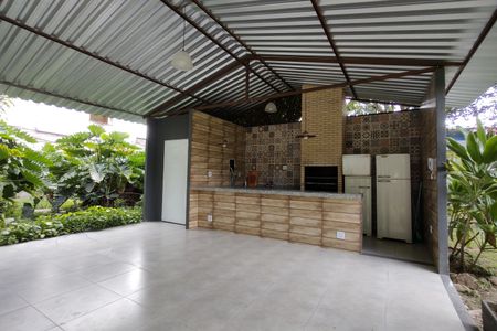 Casa de condomínio à venda com 110m², 3 quartos e 1 vaga Casa de condomínio à venda com 110m², 3 quartos e 1 vagaÁrea comum - Churrasqueira