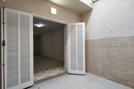 Casa de condomínio à venda com 110m², 3 quartos e 1 vaga Casa de condomínio à venda com 110m², 3 quartos e 1 vagaÁrea de Serviço