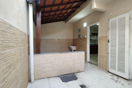 Casa de condomínio à venda com 110m², 3 quartos e 1 vaga Casa de condomínio à venda com 110m², 3 quartos e 1 vagaÁrea de Serviço