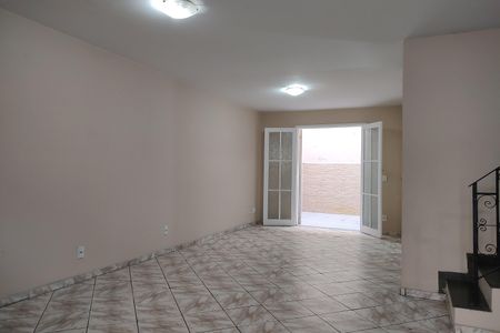 Casa de condomínio à venda com 110m², 3 quartos e 1 vaga Casa de condomínio à venda com 110m², 3 quartos e 1 vagaSala
