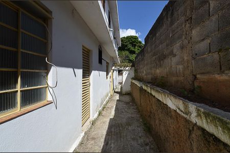Casa para alugar com 100m², 3 quartos e 1 vagaÁrea externa