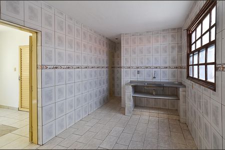 Casa para alugar com 100m², 3 quartos e 1 vagaCozinha