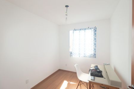 Quarto 2 de apartamento para alugar com 2 quartos, 41m² em Guaratiba, Rio de Janeiro