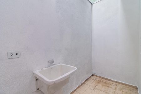 Casa de condomínio para alugar com 54m², 2 quartos e 1 vagaÁrea de Serviço