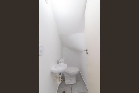 Casa de condomínio para alugar com 54m², 2 quartos e 1 vagaLavabo