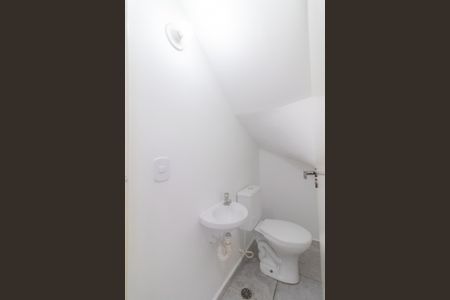 Casa de condomínio para alugar com 54m², 2 quartos e 1 vagaLavabo