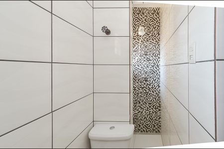 Banheiro de casa para alugar com 1 quarto, 72m² em Paraíso, Belo Horizonte