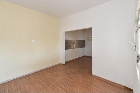 Sala de casa para alugar com 1 quarto, 72m² em Paraíso, Belo Horizonte