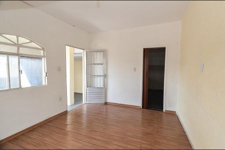 Sala de casa para alugar com 1 quarto, 72m² em Paraíso, Belo Horizonte