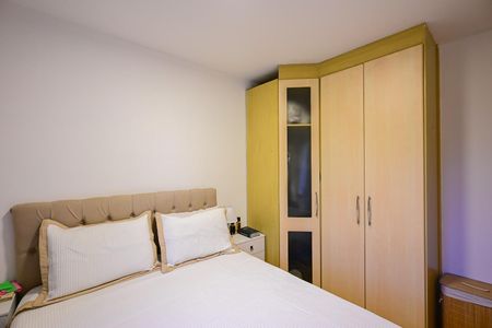 Apartamento à venda com 58m², 2 quartos e 2 vagasQuarto 2