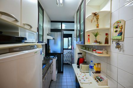 Apartamento à venda com 58m², 2 quartos e 2 vagasCozinha