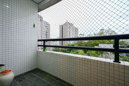 Varanda de apartamento à venda com 2 quartos, 58m² em Vila Andrade, São Paulo