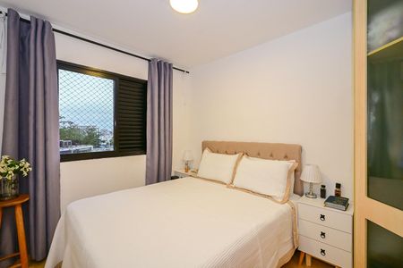 Apartamento à venda com 58m², 2 quartos e 2 vagasQuarto 2